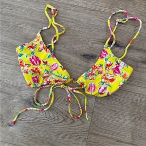 ‘Miss Bahamas’ Front tie top